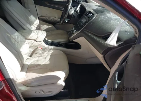 2018 Lincoln Mkc Reserve z USA, uszkodzony, nr VIN 5LMCJ3C98JUL22801